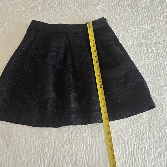 Tommy Hilfiger Pleated Mini Skirt Texture Pockets Preppy Party Skirt Size 4 - Picture 12 of 13